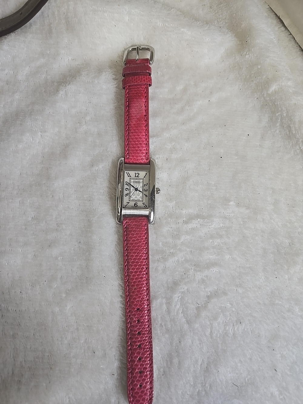 COACH-Lexington-Breast Cancer Awareness-Pink  Leather Band Watch New Battery